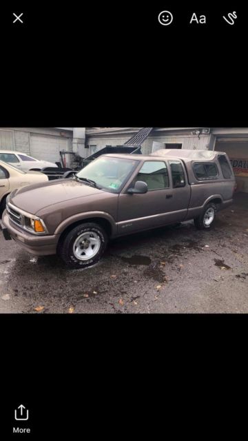 1977 Beige tan Chevrolet S-10 Extended Cab Pickup
