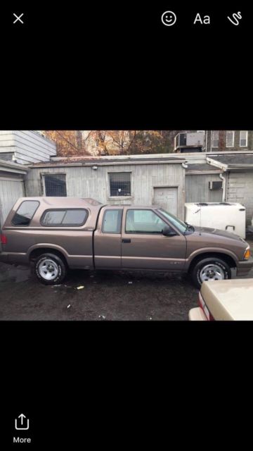 1977 Beige tan Chevrolet S-10 Extended Cab Pickup