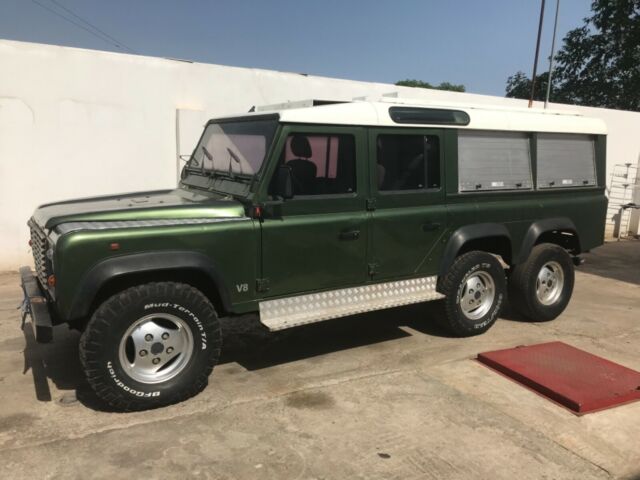 1907 Land Rover Defender