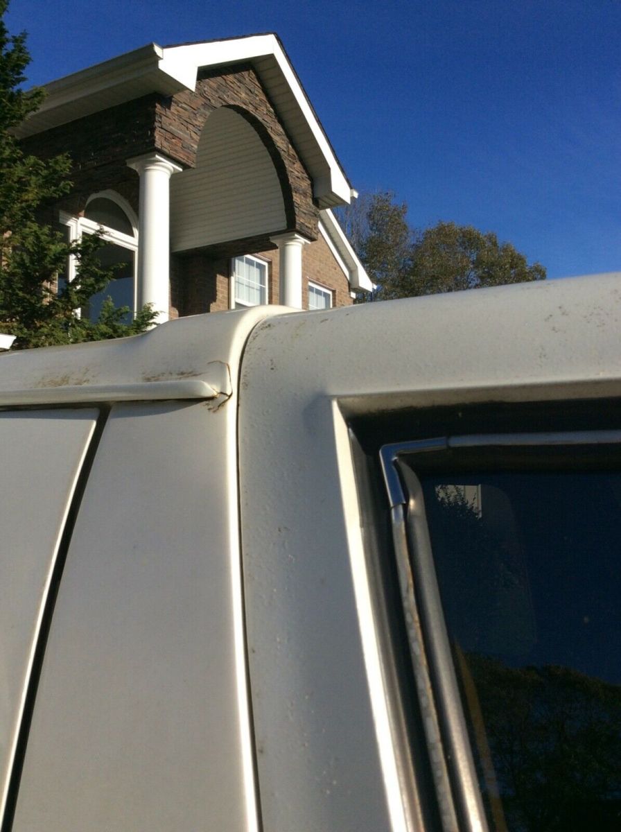 1990 White Ford Bronco