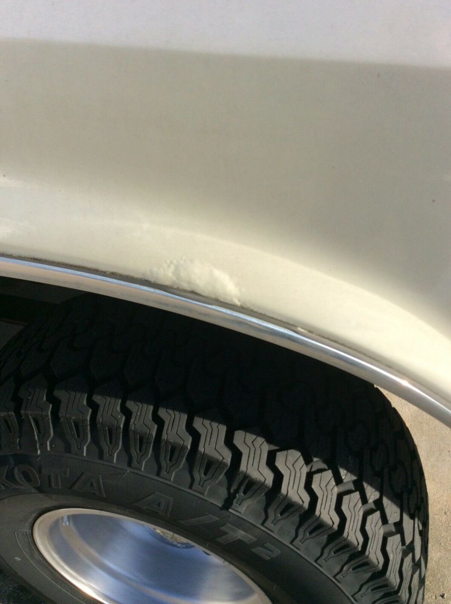 1990 White Ford Bronco