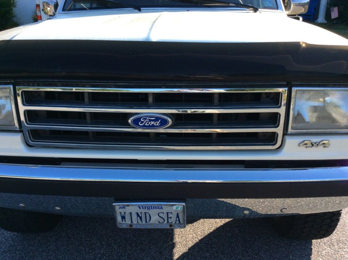 1990 White Ford Bronco