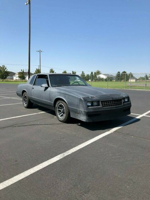 1986 Black Chevrolet Monte Carlo Coupe
