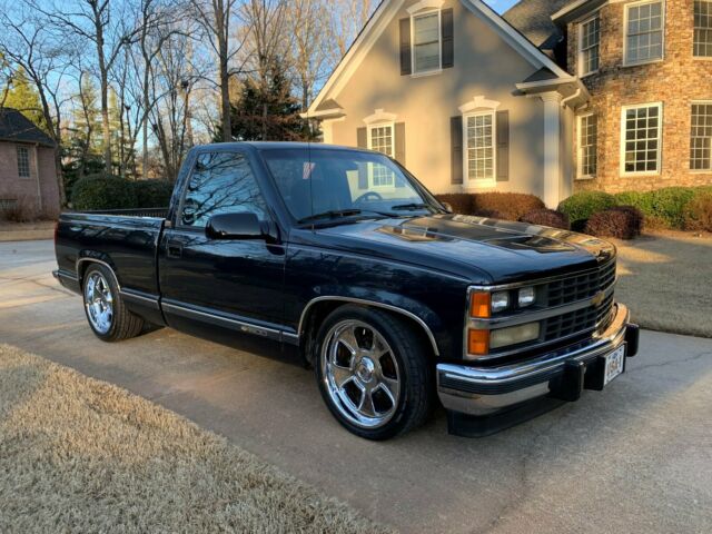 1988 Blue Chevrolet Silverado 1500 Standard Cab Pickup