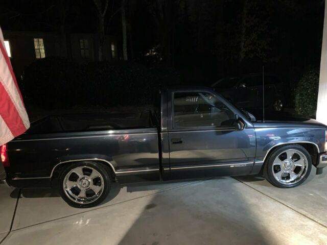 1988 Blue Chevrolet Silverado 1500 Standard Cab Pickup