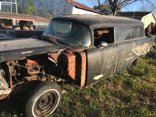 1957 Rust Chevrolet Bel Air/150/210 Wagon