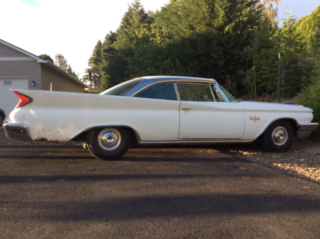 1960 White Chrysler New Yorker hardtop