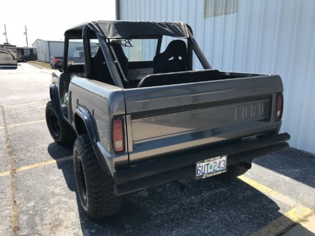 1972 GREY Ford Bronco 2 DOOR