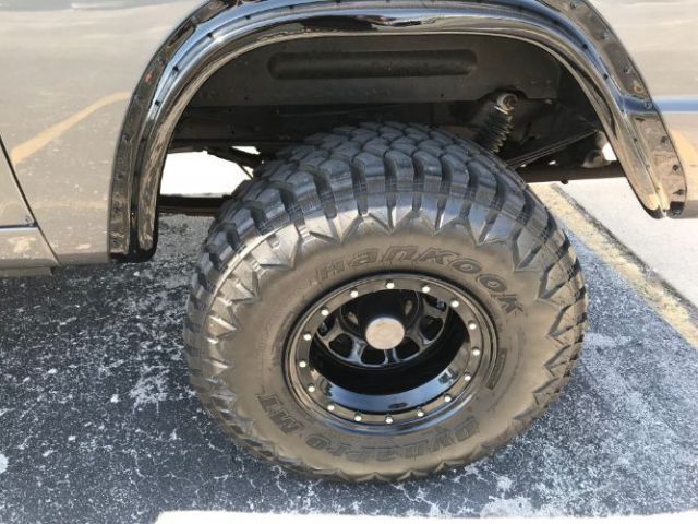 1972 GREY Ford Bronco 2 DOOR