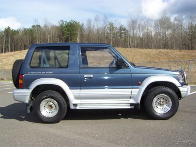 1991 Blue Mitsubishi Montero SUV