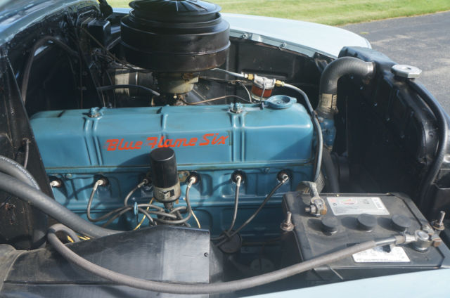 1952 White/Blue Chevrolet Deluxe Coupe