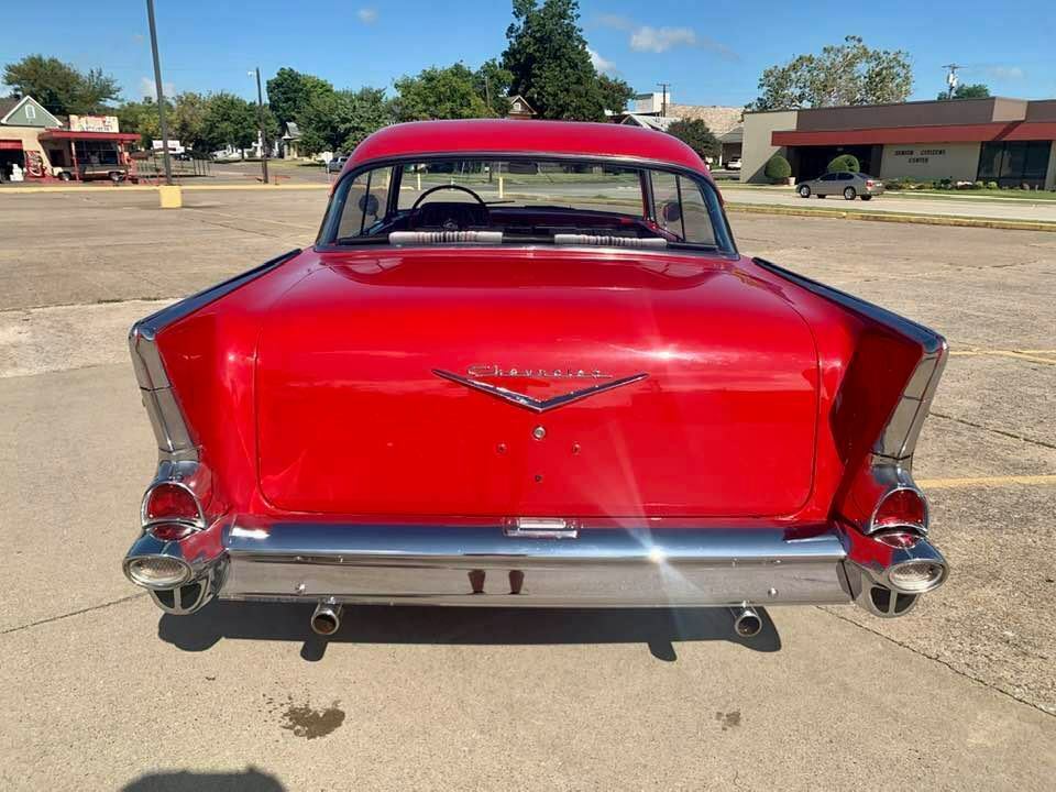 1957 Chevrolet Bel Air/150/210 2 Door Hardtop