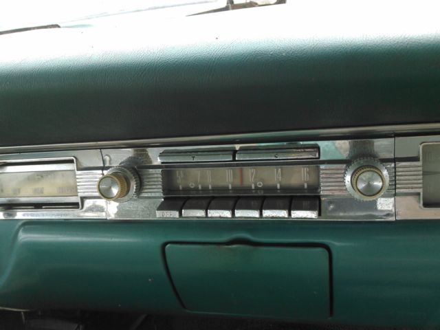 1959 green/White Ford Galaxie hardtop