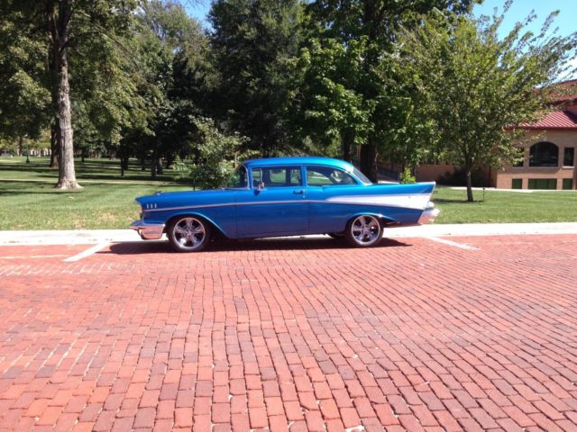 1957 Blue Chevrolet Bel Air/150/210 2 door post