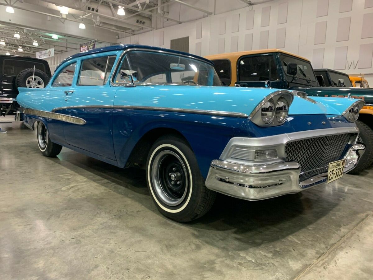 1958 Ford Custom 300 Sedan