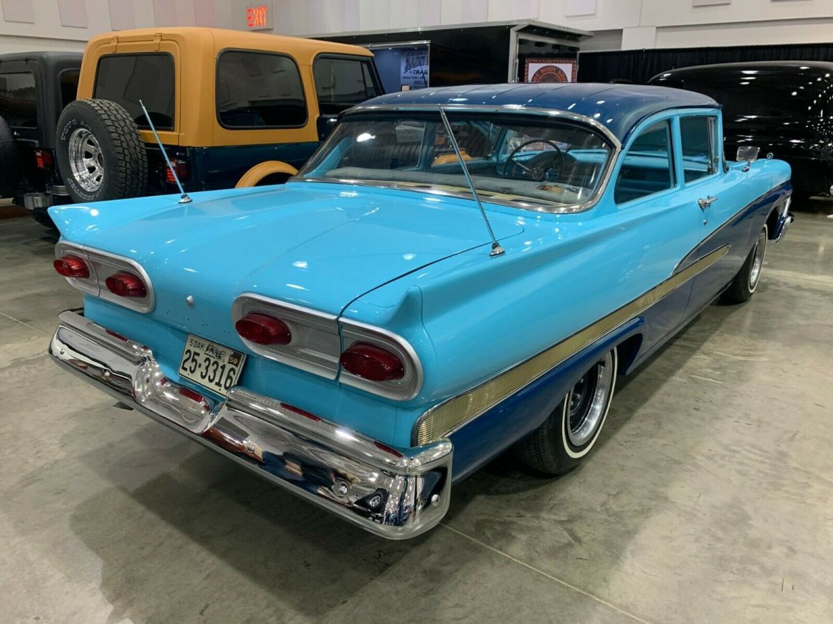 1958 Ford Custom 300 Sedan