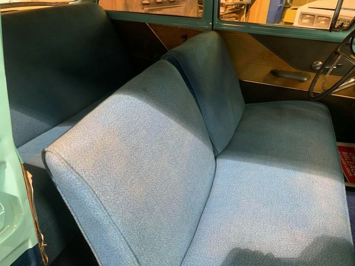 1958 Ford Custom 300 Sedan