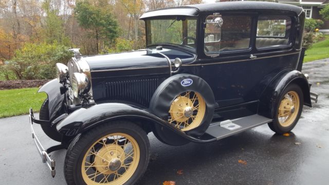 1930 Blue black Ford Model A 2 dr sedan