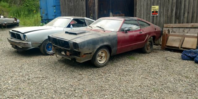 1977 Blue Ford Mustang