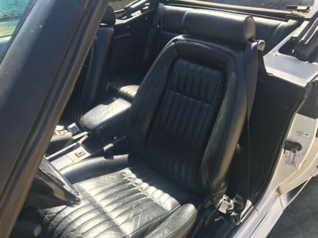 1990 White Ford Mustang Convertible