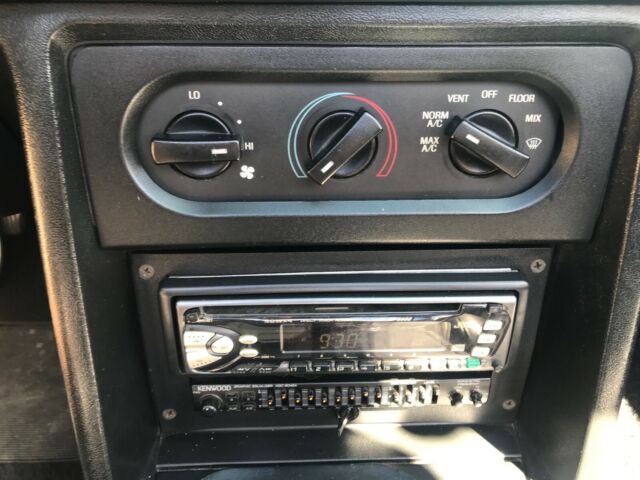 1990 White Ford Mustang Convertible