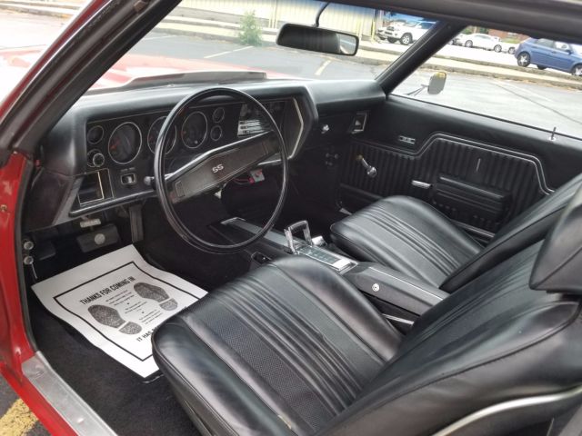 1970 Red Chevrolet Chevelle Coupe