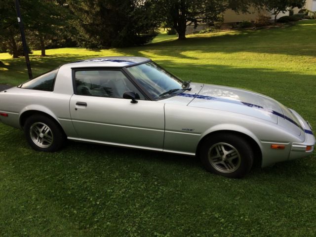 1985 Silver Mazda RX-7 Coupe