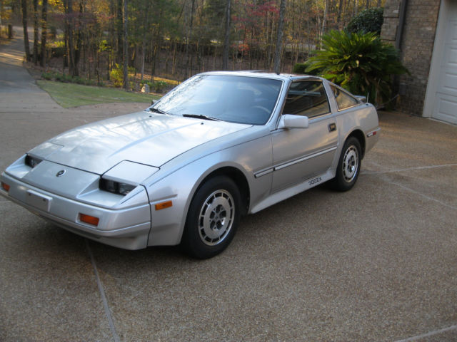 1986 Silver Nissan 300ZX