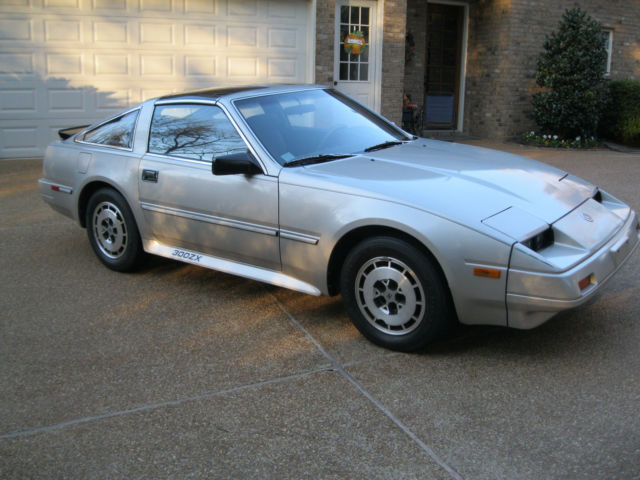 1986 Silver Nissan 300ZX