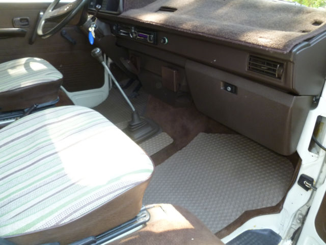 1982 White Volkswagen Bus/Vanagon Van Camper