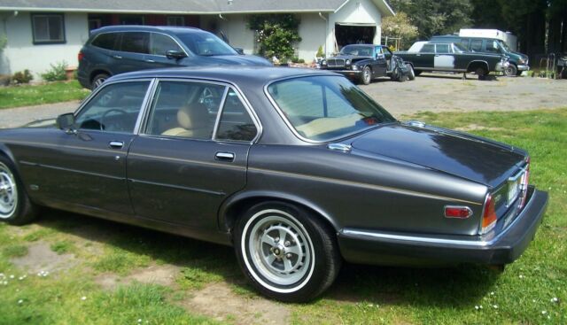 1987 Taupe silver grayish Jaguar XJ6