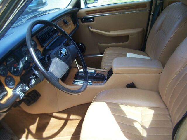 1987 Taupe silver grayish Jaguar XJ6