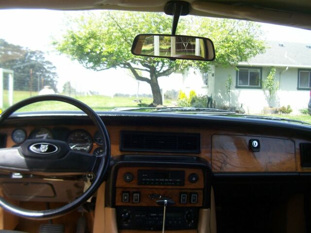 1987 Taupe silver grayish Jaguar XJ6