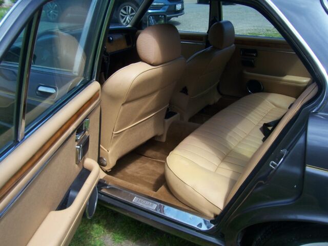 1987 Taupe silver grayish Jaguar XJ6