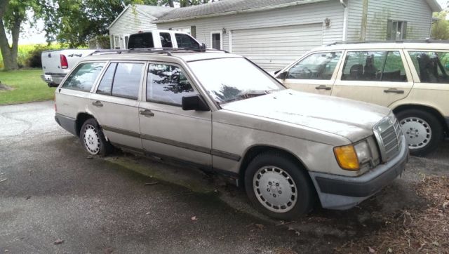 1987 Tan Mercedes-Benz E-Class Wagon