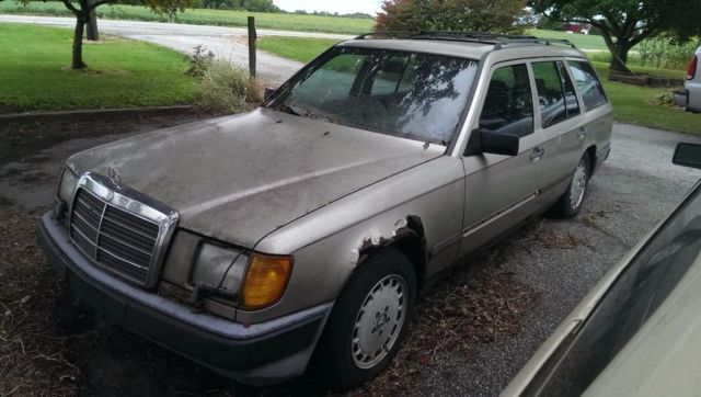 1987 Tan Mercedes-Benz E-Class Wagon
