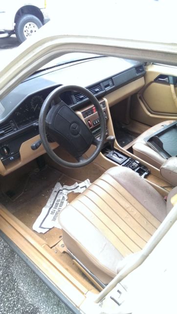1987 Tan Mercedes-Benz E-Class Wagon