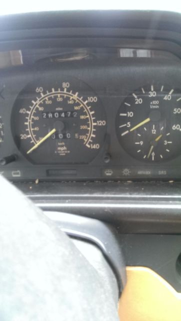 1987 Tan Mercedes-Benz E-Class Wagon