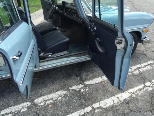 1968 Horizon blue Mercedes-Benz 200-Series Luxury Sedan