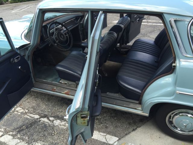 1968 Horizon blue Mercedes-Benz 200-Series Luxury Sedan