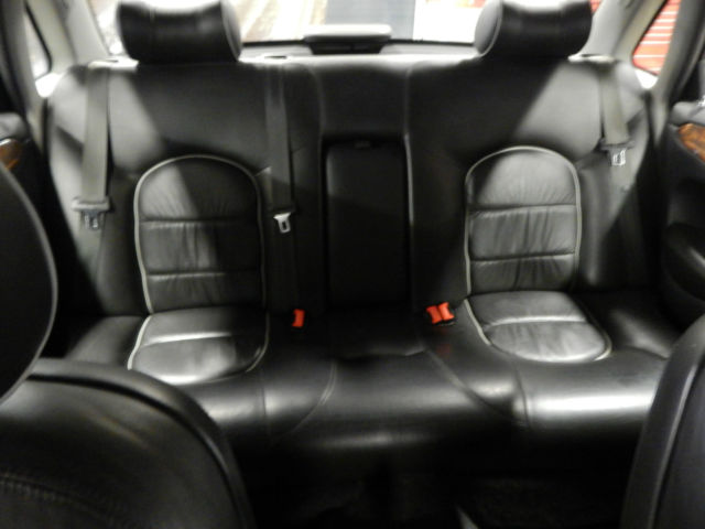 1988 Silver Jaguar XJ8 Sedan