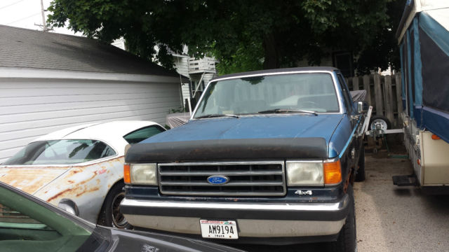 1990 Blue Ford F-150 Standard Cab Pickup