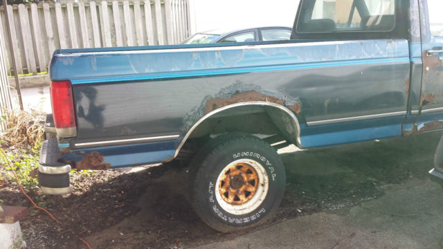 1990 Blue Ford F-150 Standard Cab Pickup