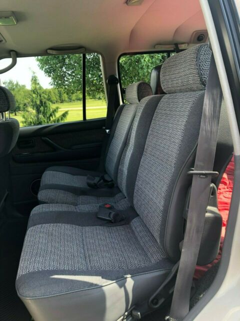 1992 White Toyota Land Cruiser SUV