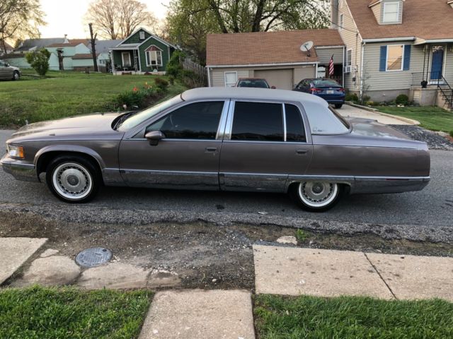 1993 Gray Cadillac Fleetwood