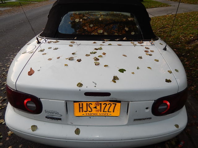 1992 Strato Blue Mica Mazda MX-5 Miata Convertible