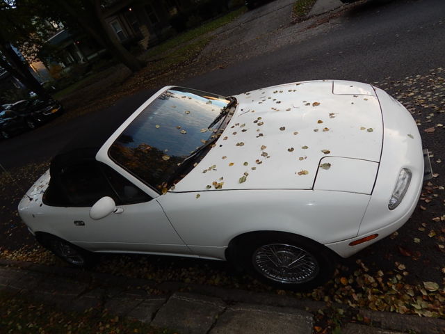 1992 Strato Blue Mica Mazda MX-5 Miata Convertible