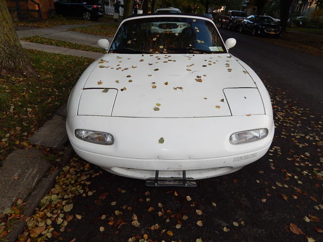 1992 Strato Blue Mica Mazda MX-5 Miata Convertible