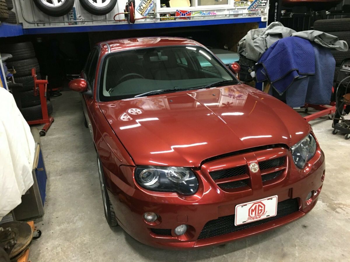 1978 Red MG MGB Sedan