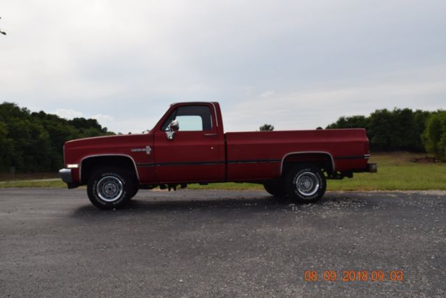 1986 Red Chevrolet C/K Pickup 1500 Standard Cab Pickup